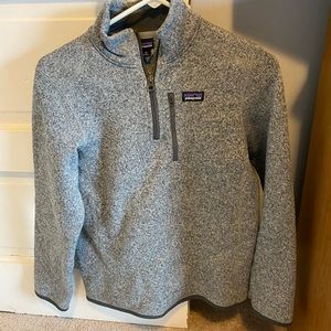 Grey Patagonia 1/4 zip